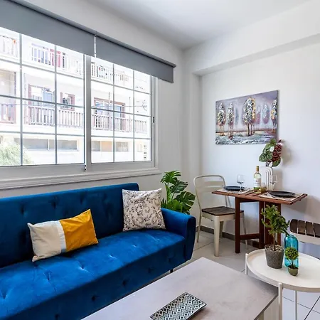 Mila's 1-br In Apartment